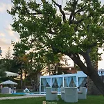 Bed & Breakfast Villa Adriana - Private Pool Villa & Rooms