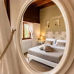 Villa Adriana - Private Pool Villa & Rooms 4*