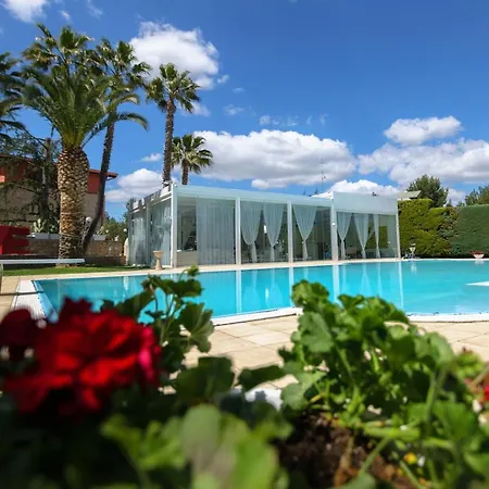 Bed and Breakfast Villa Adriana Puglia - B&B & Private Villa 3*