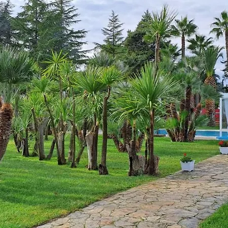 Villa Adriana Puglia - B&B & Private Villa 3* Andria