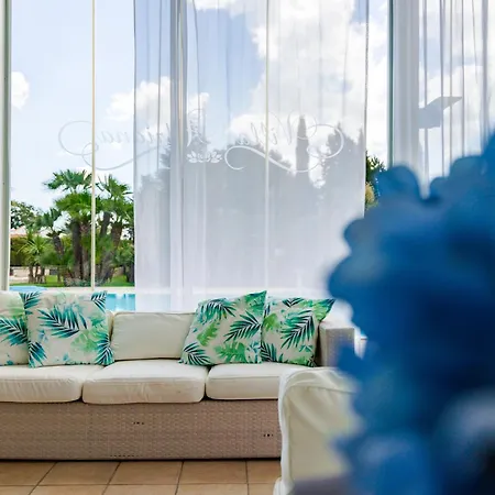 Villa Adriana Puglia - B&B & Private Villa 3* Andria