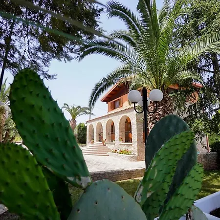 Villa Adriana Puglia - B&B & Private Villa Bed and Breakfast