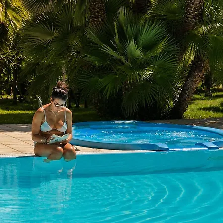 Private Pool In Puglia - Adriana * Andria